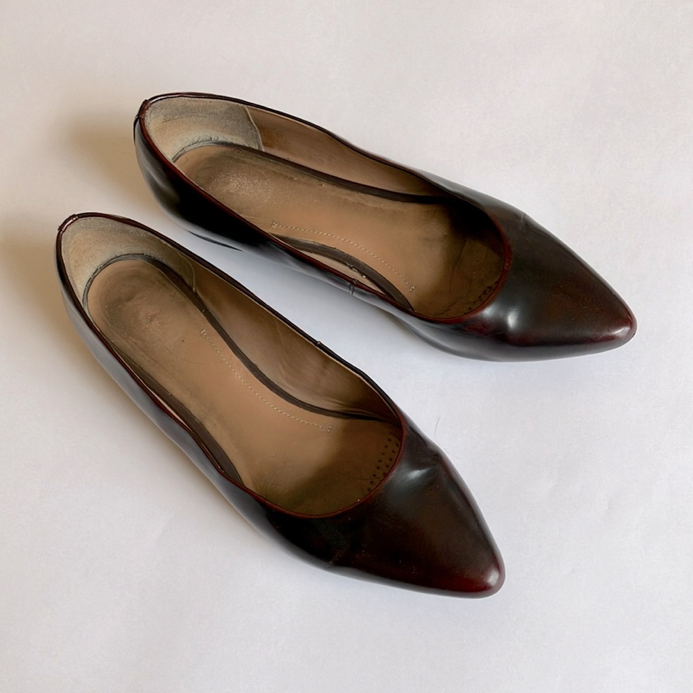 Clarks Artisan Burgundy Patent Leather Almond Toe Flats 8.5